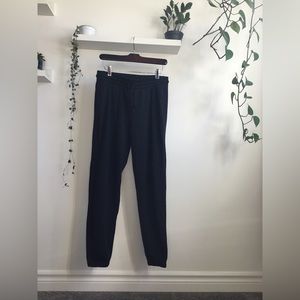 TNA Airy AF, Super Cozy, Black Jogger. Excellent Condition. Size Medium.